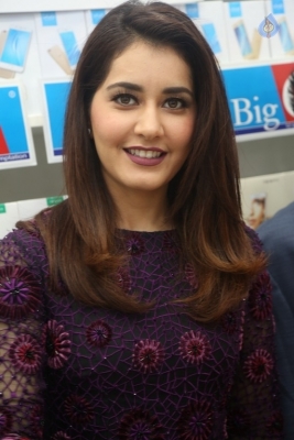Actress Raashi Khanna Launches Big C Mobile Store at Kukatpally - 12 of 21
