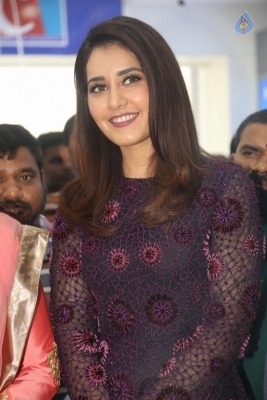 Actress Raashi Khanna Launches Big C Mobile Store at Kukatpally - 18 of 21