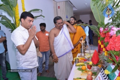 Adhe Nuvvu Adhe Nenu Movie Launch - 60 of 75