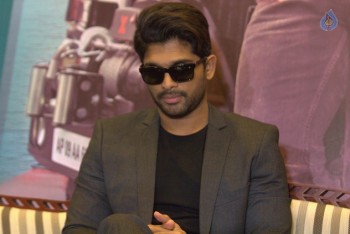 Allu Arjun at Sarrainodu Press Meet in Bangalore - 21 of 21