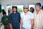 Allu Arjun visits Tata Docomo at Madhapur for Vedam Promotion - 24 of 58