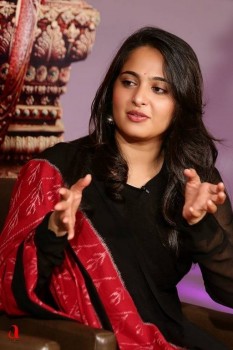 Anushka at Rudramadevi Promotion Photos - 17 of 38