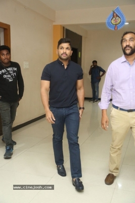 Army People Watching Naa Peru Surya Movie - 2 of 55