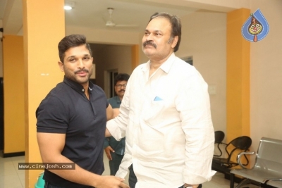 Army People Watching Naa Peru Surya Movie - 54 of 55