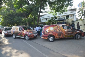 Balakrishna flag off Bharatha Desa Shata Punyakshetra Jaitrayatra - 27 of 39