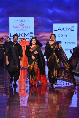 Celebs RampWalk At Lakme Fashion Week - 3 of 18