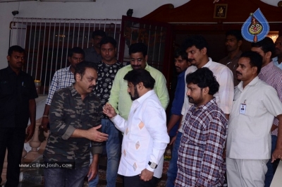 Chandrababu and Balakrishna Meet Superstar Krishna Family - 5 of 60