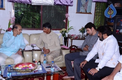 Chandrababu and Balakrishna Meet Superstar Krishna Family - 51 of 60