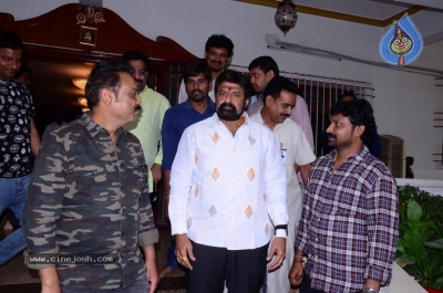 Chandrababu and Balakrishna Meet Superstar Krishna Family - 60 of 60