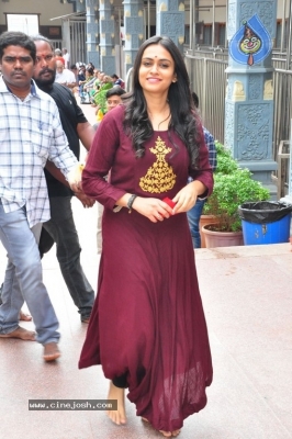 Chinababu Movie Team At Vijayawada Kanakadurga Temple - 9 of 15