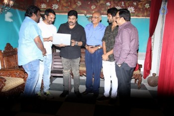 Chiranjeevi Launches Dwaraka Motion Poster - 22 of 29