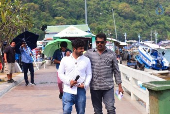 Chuttalabbayi New Working Photos - 25 of 27