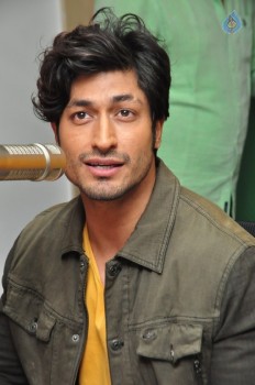 Commando 2 Team at Radio Mirchi - 21 of 39