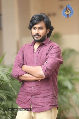 Desam Lo Dongalu Paddaru Director Gautham Interview Photos - 2 of 12