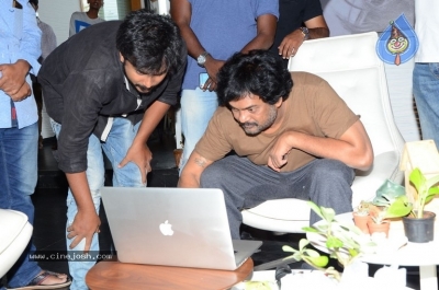Deshamlo Dongalu Paddaru Movie Teaser Launch - 1 of 18