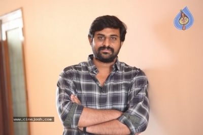 Director Ajay Bhupathi Interview Stills - 3 of 19