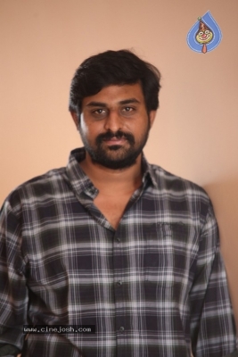 Director Ajay Bhupathi Interview Stills - 14 of 19