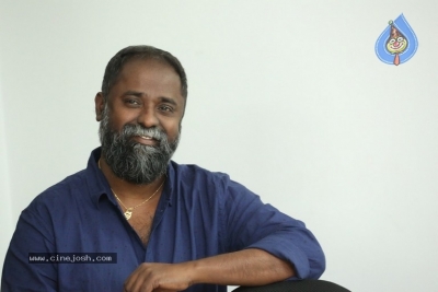 Director K.V Guhan Interview Photos - 8 of 13