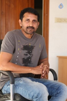 Dwaraka Movie Director Srinivasa Ravindra Interview - 5 of 21
