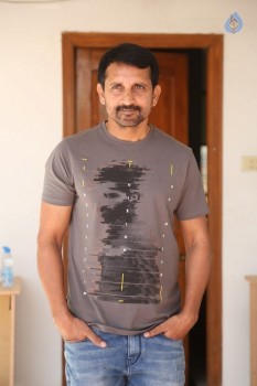 Dwaraka Movie Director Srinivasa Ravindra Interview - 6 of 21