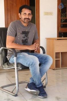 Dwaraka Movie Director Srinivasa Ravindra Interview - 17 of 21