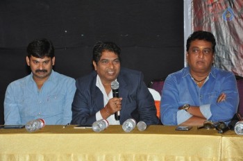 Dwaraka Team Press Meet at Haailand - 24 of 41