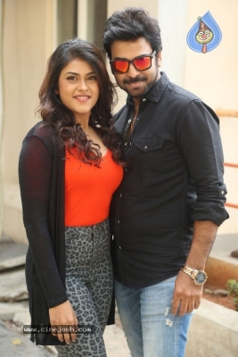 E EE Movie Trailer Launch Photos - 2 of 21