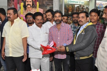 Fans Celebrates Gautamiputra Satakarni Success - 12 of 54