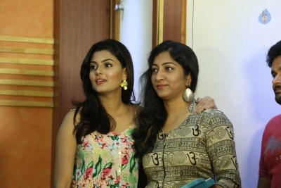 Fashion Designer Son Of Ladies Tailor Movie Thanks Meet - 9 of 10