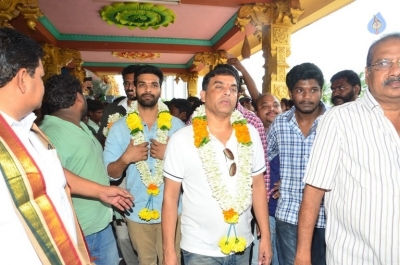 Fidaa Team at Maddi Anjaneya Swamy Temple - 14 of 42