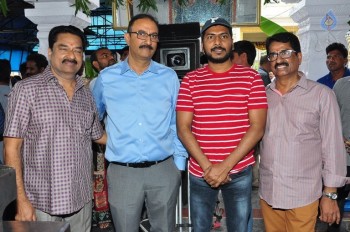 Gopichand and Sampath Nandi Movie Opening - 29 of 32