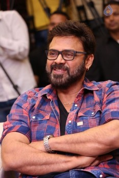 Guru Theatrical Trailer Launch 2 - 20 of 74