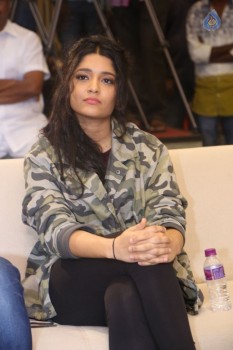 Guru Theatrical Trailer Launch 2 - 63 of 74