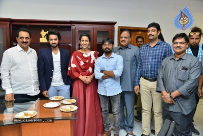 Happy Wedding Movie Team At GIET College Rajahmundry - 11 of 21