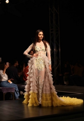 Heroines Walks The Ramp At Lotus Fashion Week 2019 - 3 of 21