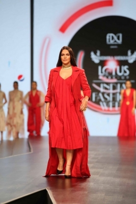 Heroines Walks The Ramp At Lotus Fashion Week 2019 - 4 of 21