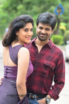 Hulchul Movie Teaser Launch - 26 of 34