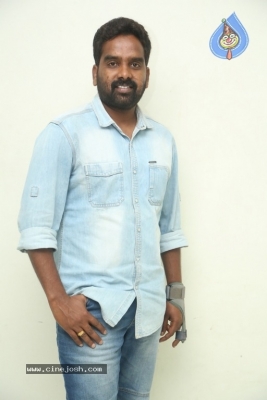 Inthalo Ennenni Vinthalo Press Meet Photos - 3 of 9