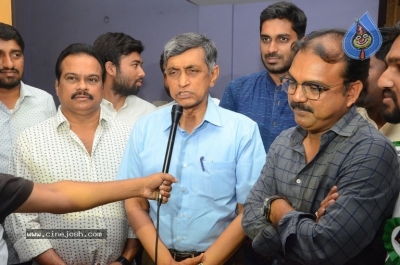 Jayaprakash Narayan Watched Bharat Ane Nenu - 1 of 13