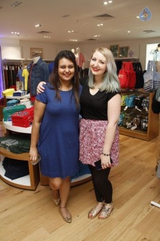 Kajal Agarwal Launches Gap Store at Phoenix Mall - 13 of 21