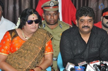 Khayyum Bhai Movie On Location Press Meet - 9 of 30