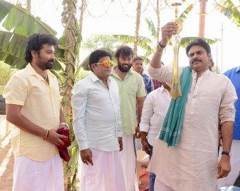 Katamarayudu Working Photos - 9 of 13