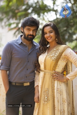 Katha Kanchiki Manam Intiki Movie Opening Stills - 14 of 14