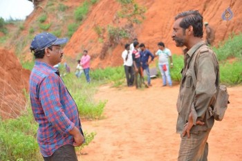 Killing Veerappan New Working Pics - 3 of 21