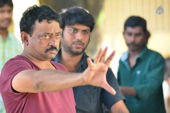 Killing Veerappan New Working Pics - 14 of 21