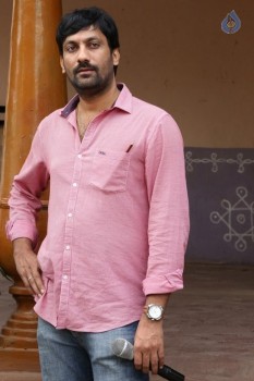 Laxmi Bomb Movie Working Photos - 18 of 18