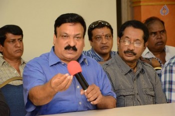 Loafer Movie Distributors Press Meet - 28 of 30