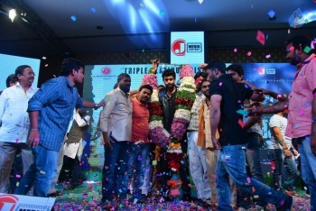 Loafer Platinum Disc Function Photos - 40 of 77