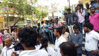 Login Media Promotes Hora Hori - 5 of 41