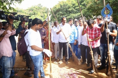Mahanubhavudu Team Participate in Swachh Bharat - 3 of 28